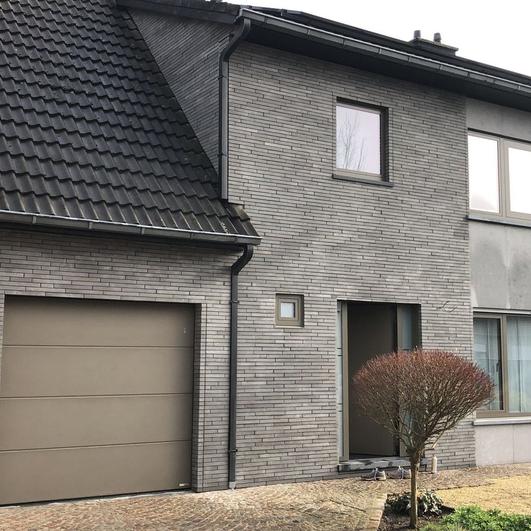 steenstrips op isolatie